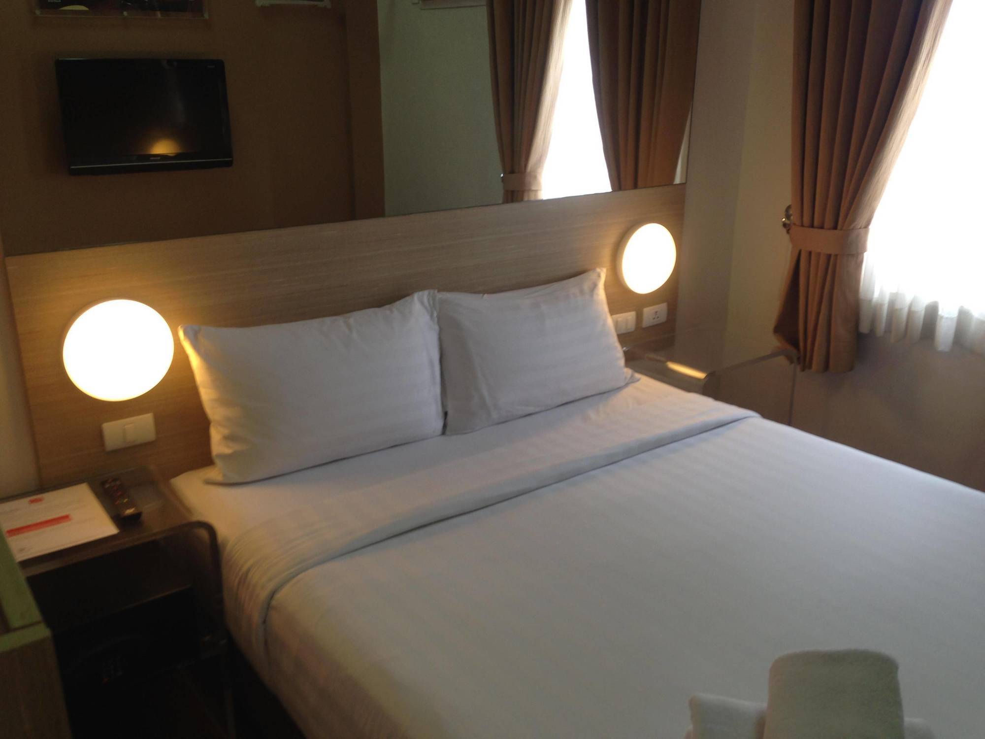 Red Planet Clark Angeles City Extérieur photo