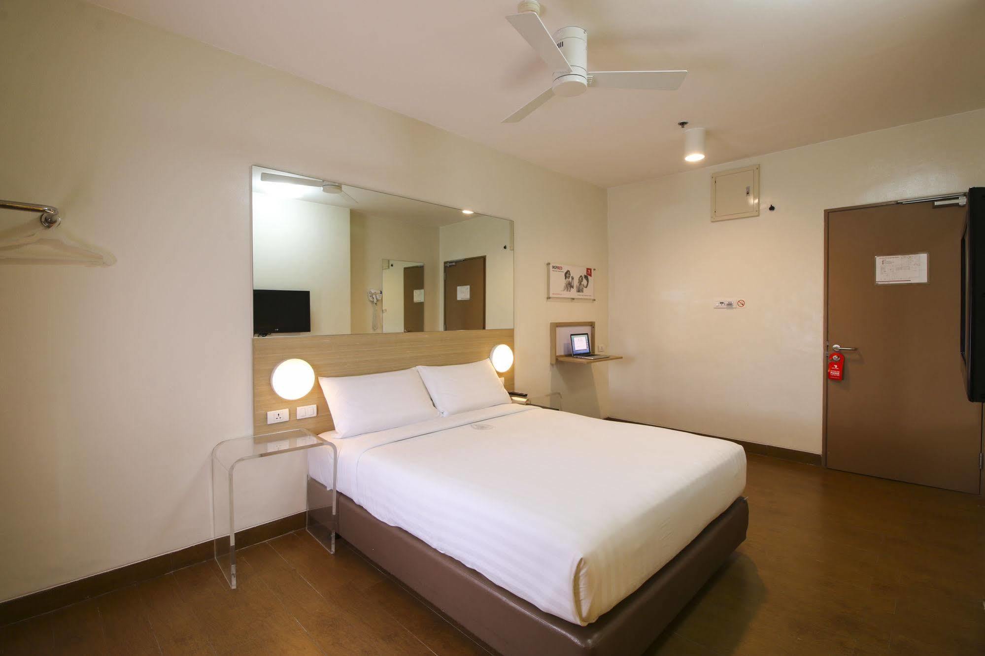 Red Planet Clark Angeles City Extérieur photo
